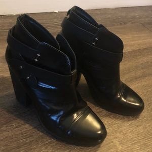 'Harrow' black booties/ankle boots by Rag & Bone
